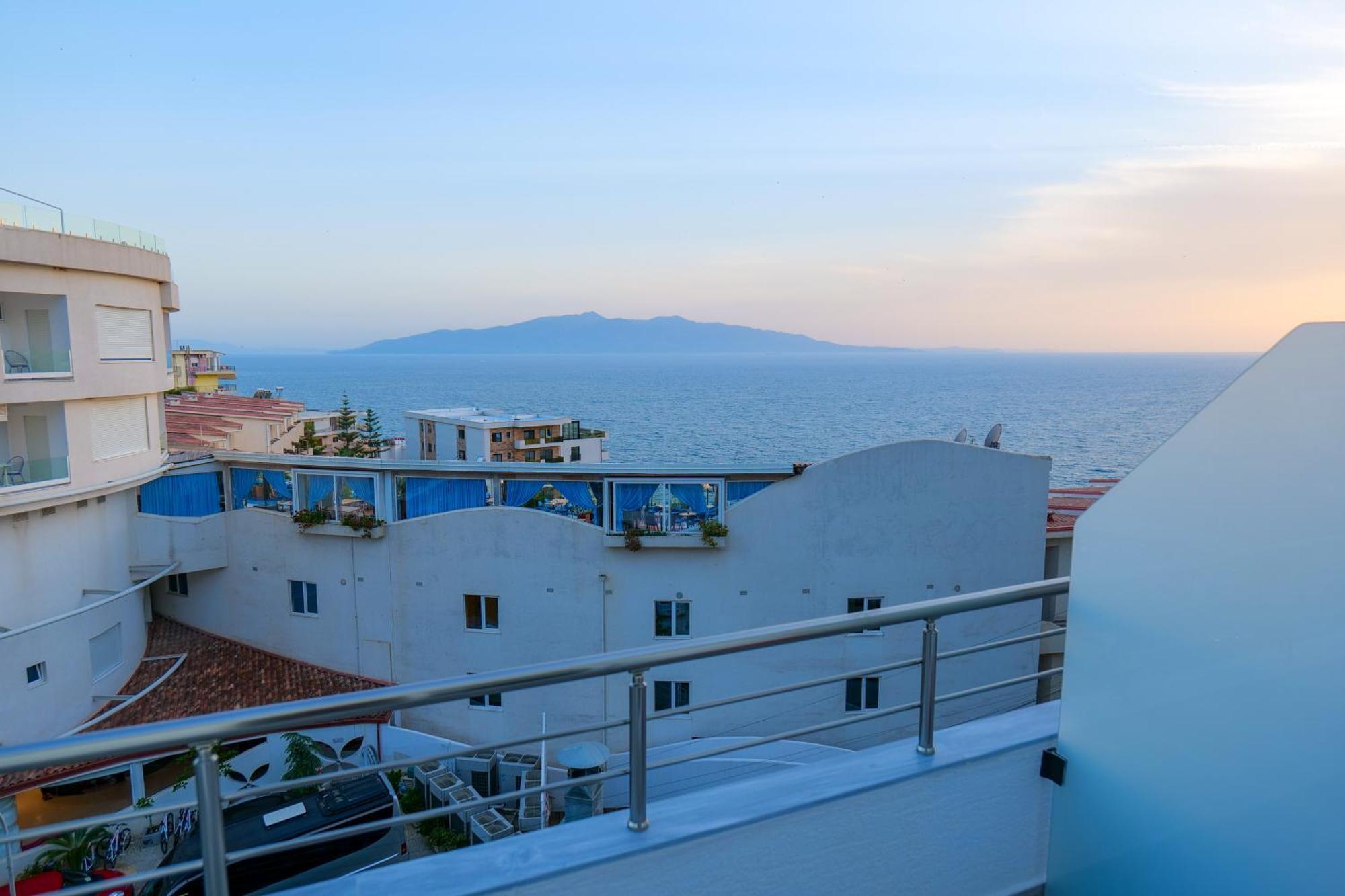Gjoka Apartments, In Front Of Bougainville Bay Saranda Chambre photo